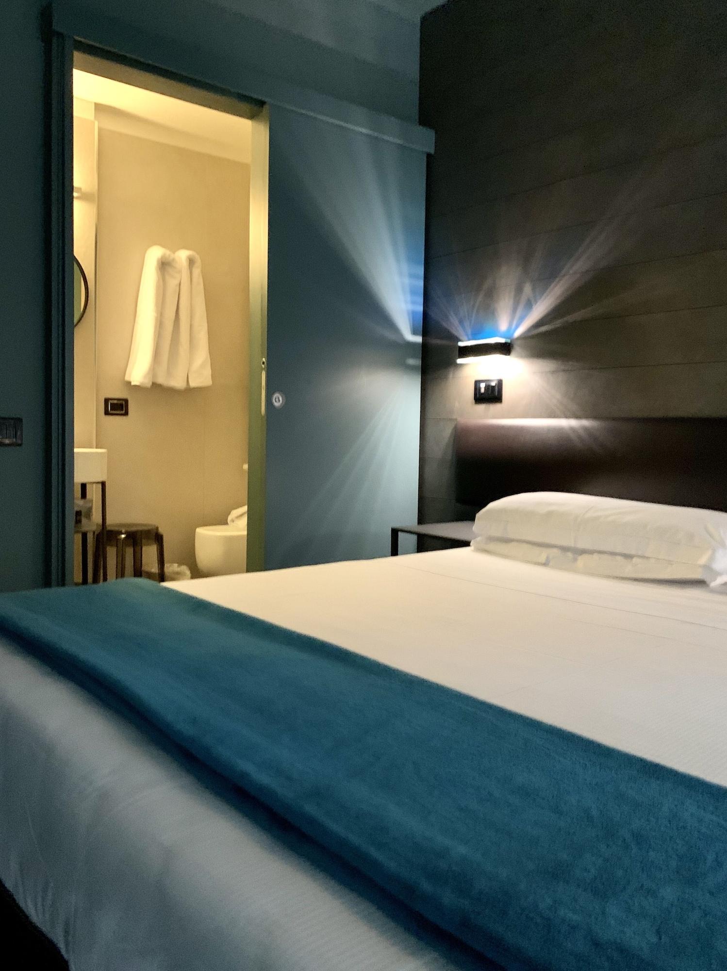 Globus Urban Hotel Florence Exterior photo