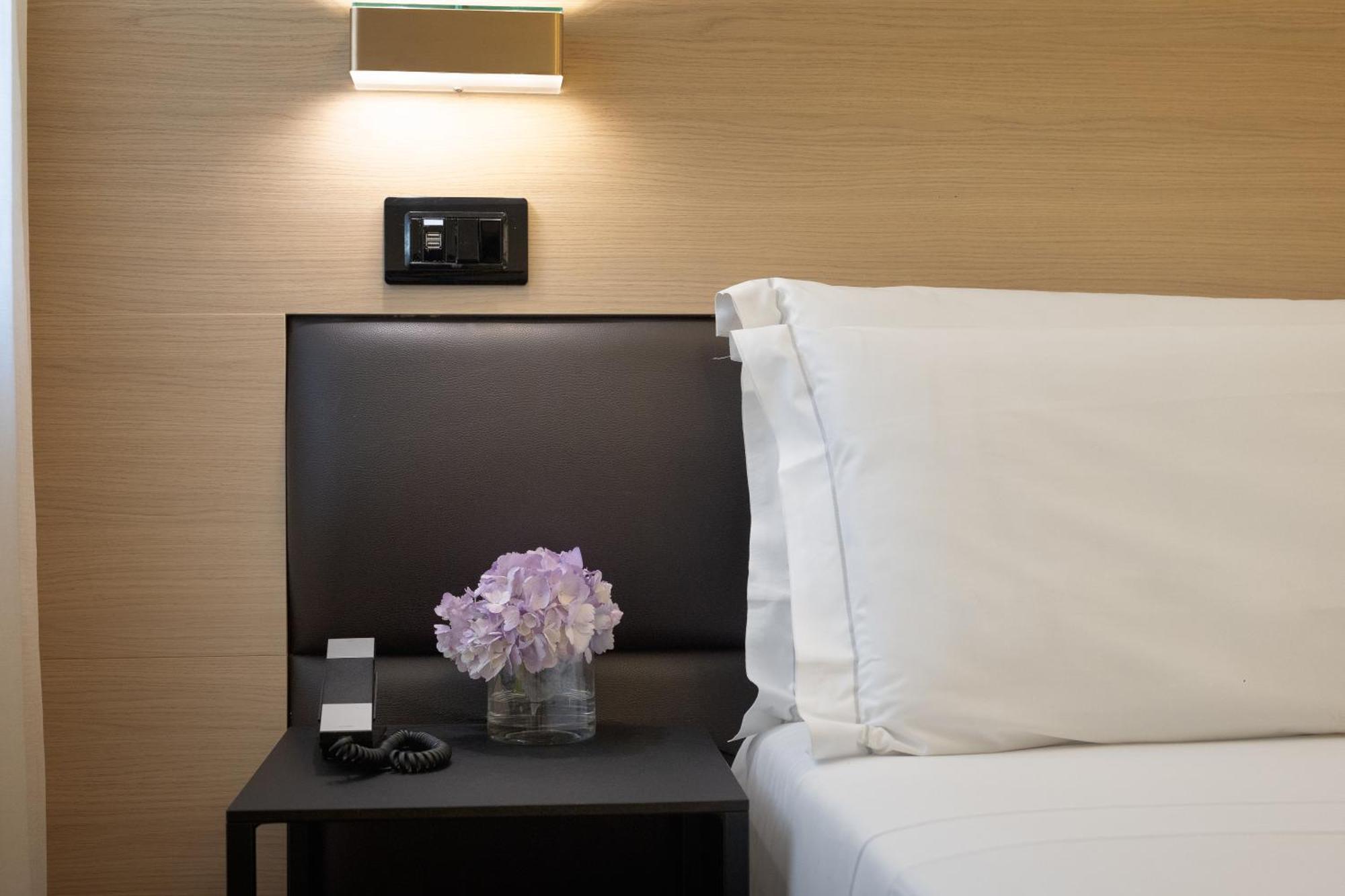 Globus Urban Hotel Florence Exterior photo