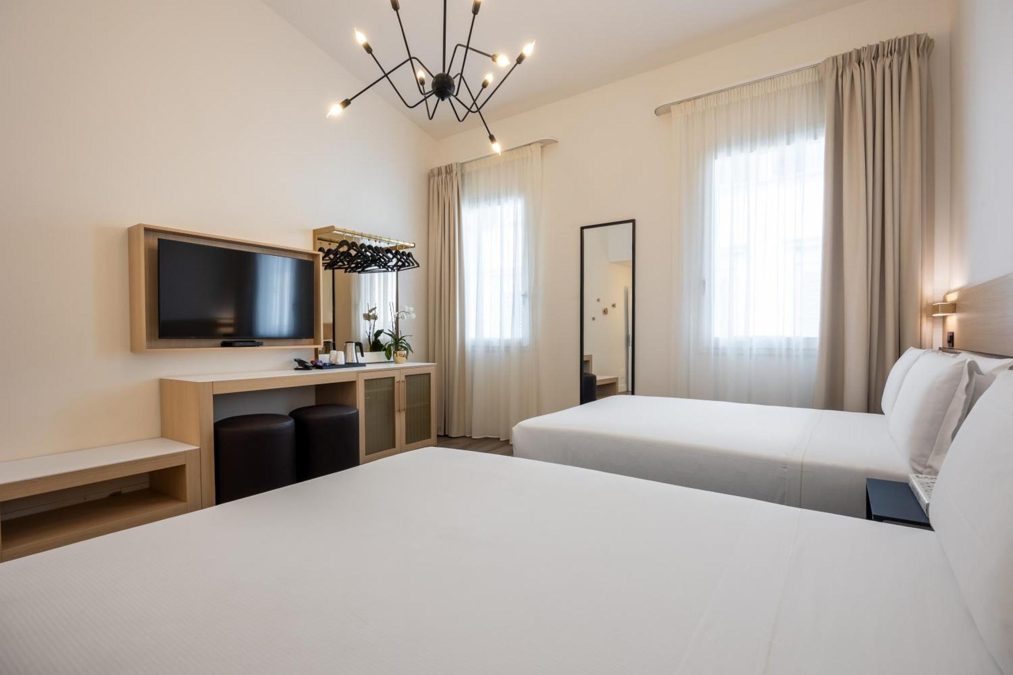 Globus Urban Hotel Florence Exterior photo
